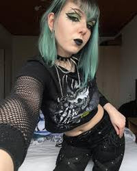 Customer photo 4